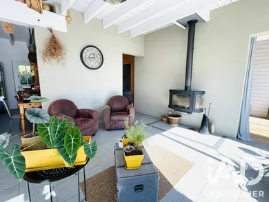 Architectural house in Lys-Haut-Layon (49310)