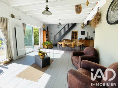Architectural house in Lys-Haut-Layon (49310)