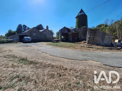 Longere in Doué-en-Anjou (49700)