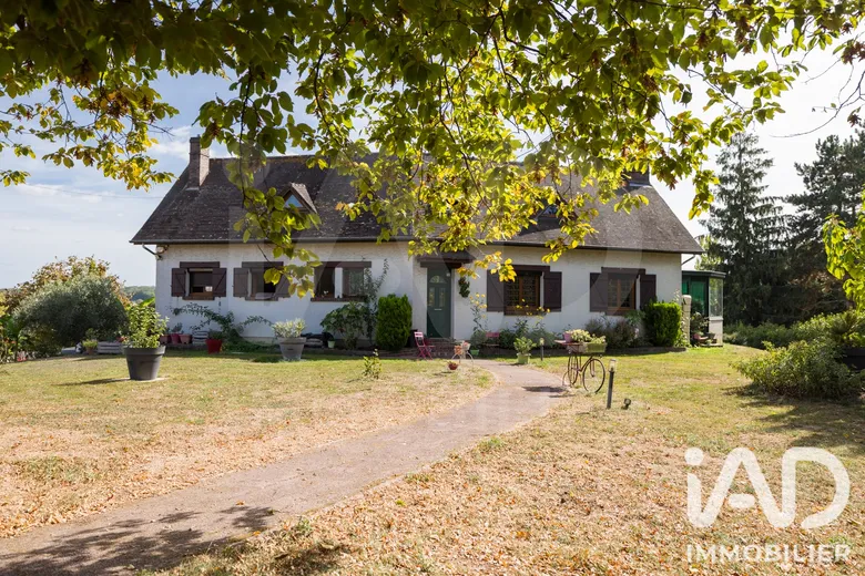 Maison 7 pièces 185 m² · à Saint-Pierre-de-Bailleul · 185 m² · 518 000 €