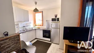 Apartment in La Londe-les-Maures (83250)
