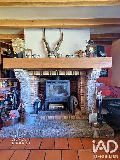 Maison traditionnelle à Busset (03270)