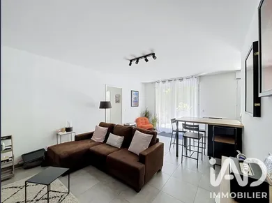 Apartment in Ozoir-la-Ferrière (77330)