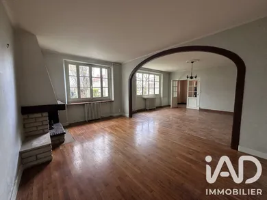 Maison de campagne à Tronchoy (89700)