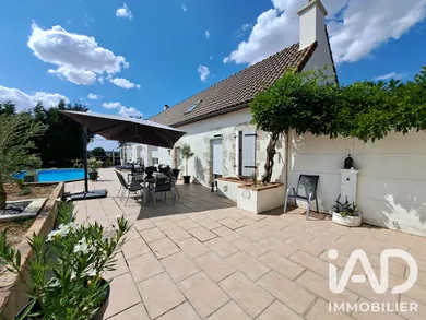 Maison de campagne à Châtel-de-Neuvre (03500)