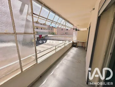 Apartment in Toulon (83200)