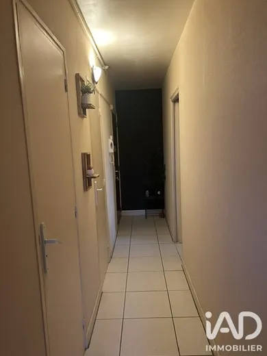 Appartement à Saint-Julien-les-Villas (10800)