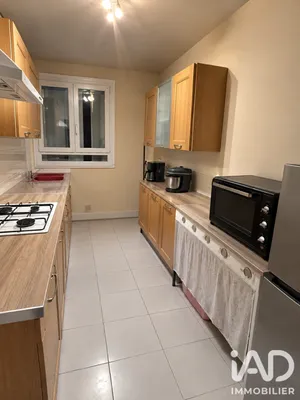 Apartment in Saint-Julien-les-Villas (10800)
