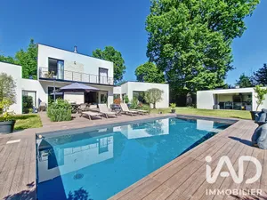 Maison d'architecte à Saint-Fargeau-Ponthierry (77310)