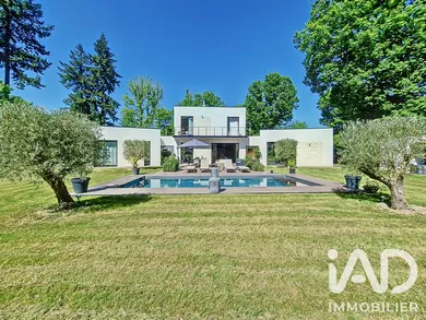 Maison d'architecte à Saint-Fargeau-Ponthierry (77310)