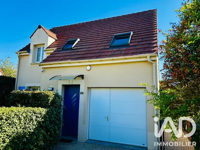Maison à Angerville (91670)