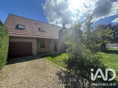 House in Gurgy (89250)