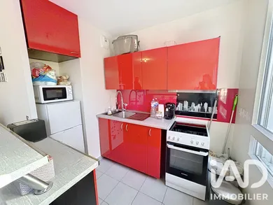 Appartement à Sainte-Geneviève-des-Bois (91700)