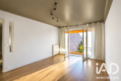 Apartment in Vallauris (06220)