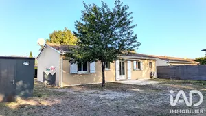 Maison à Étauliers (33820)