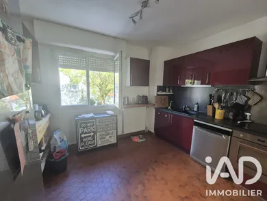 Apartment in La Rochelle (17000)