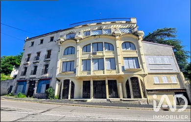 Building in Espaly-Saint-Marcel (43000)