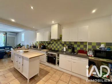 Traditional house in Pernes-les-Fontaines (84210)