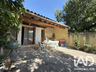 Traditional house in Pernes-les-Fontaines (84210)