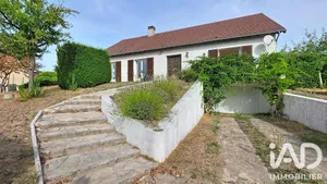 Maison traditionnelle à Dompierre-sur-Besbre (03290)