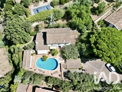 Architectural house in Sainte-Maxime (83120)