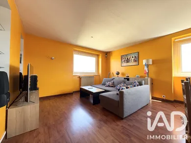 Apartment in Saint-Étienne (42000)