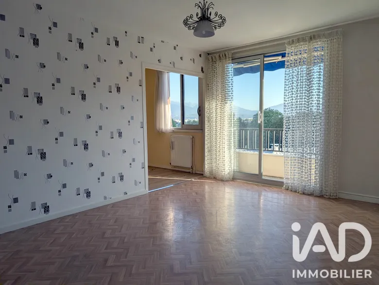 Appartement 4 pièces 76 m² · à Saint-Égrève · 75,5 m² · 849 €/mois