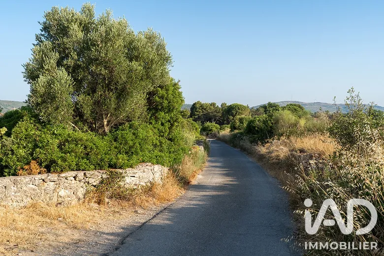 Terrain à bâtir à Poussan (34560) · 135 000 €
