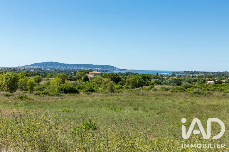 Terrain à bâtir à Poussan (34560) · 185 000 €