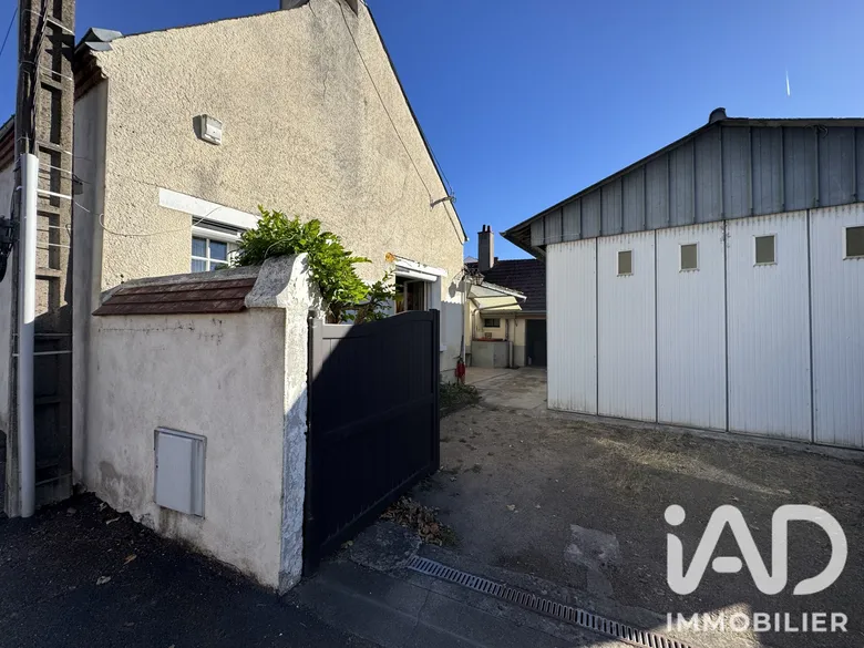 Maison 4 pièces 78 m² · à Saint-Denis-de-l'Hôtel · 78 m² · 131 500 €