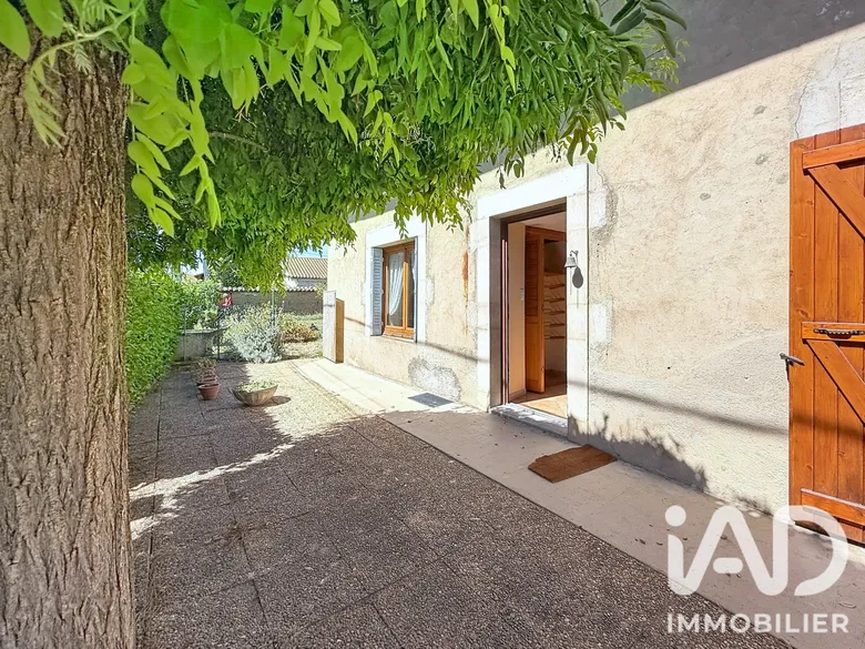 Maison 6 pièces 115 m² · à Brézins · 115,1 m² · 279 000 €