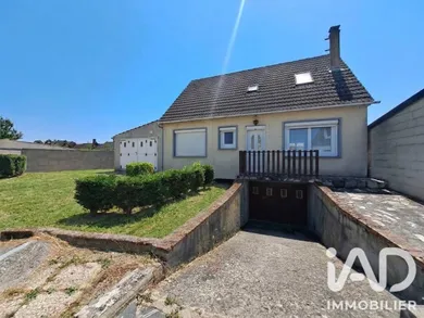 Traditional house in Estrées-Saint-Denis (60190)