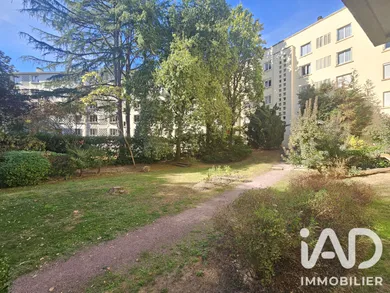 Apartment in Nantes (44100)