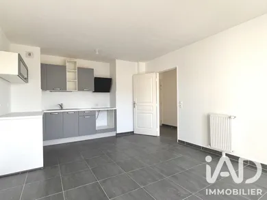 Appartement à Noisy-le-Grand (93160)