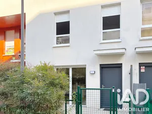 Duplex in Villemomble (93250)