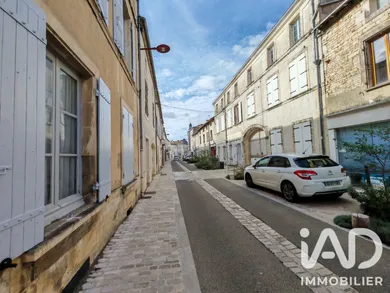 Maison de ville à Sauzé-Vaussais (79190)