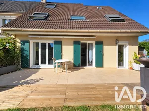 House in Périgny (94520)