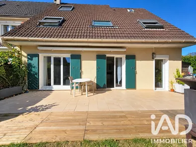 House in Périgny (94520)
