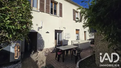Maison de village à Vexin-sur-Epte (27630)