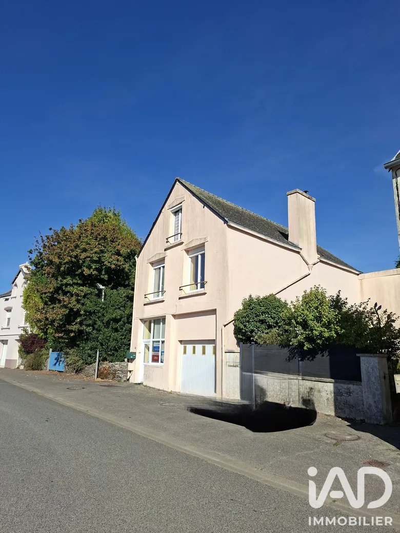 Maison 3 pièces 101 m² · à Spezet · 101 m² · 89 000 €