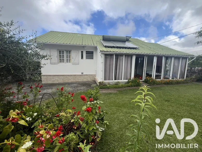 Maison 6 pièces 186 m² · à Les Avirons · 186 m² · 290 000 €