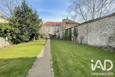 Immeuble à Étampes (91150)