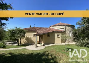Maison d'architecte à Saint-Pierre-Lafeuille (46090)