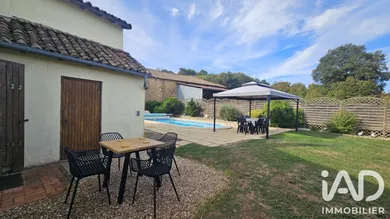Maison de village à Montalembert (79190)