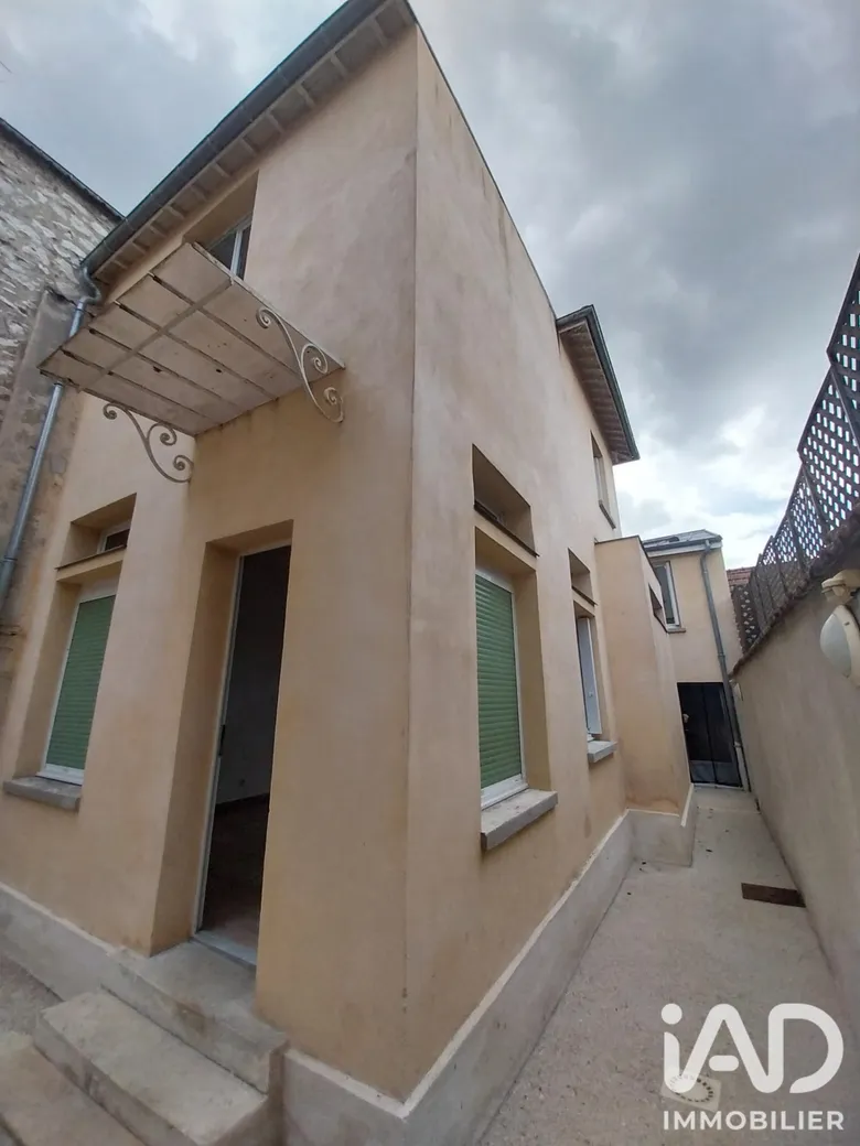 Immeuble 109 m² · à Montereau-Fault-Yonne · 109 m² · 330 000 €