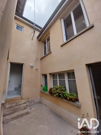 Immeuble à Montereau-Fault-Yonne (77130)