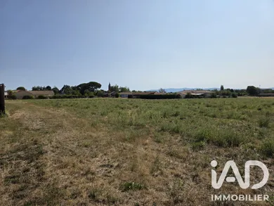 Terrain à Maringues (63350)