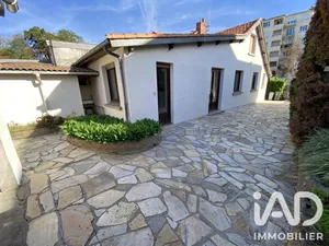 Townhouse in Nantes (44300)
