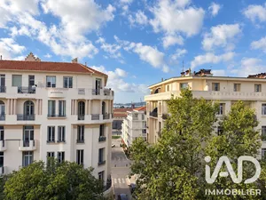 Apartment in Toulon (83000)