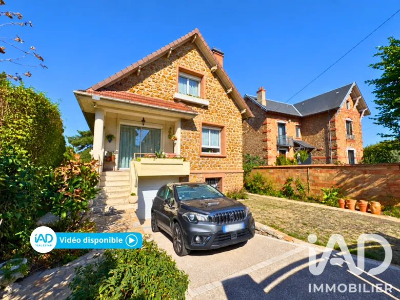 Maison 6 pièces 84 m² · à Sainte-Geneviève-des-Bois · 84 m² · 360 000 €